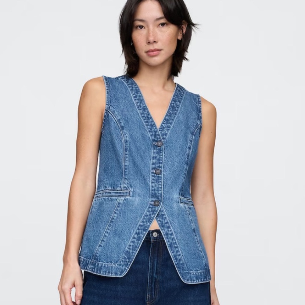 GAP NWT LONGLINE DENIM VEST SIZE SMALL REGULAR